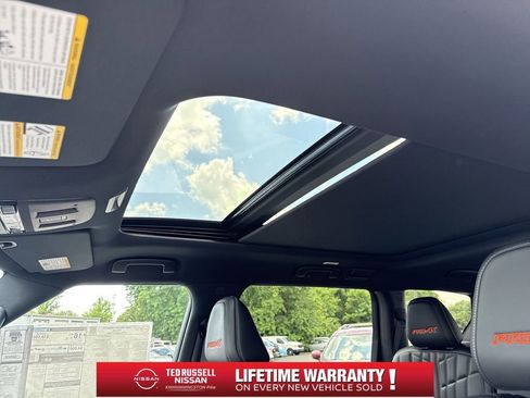 New 2025 Nissan Armada PRO-4X w/ Pro-4X Premium Package image 34