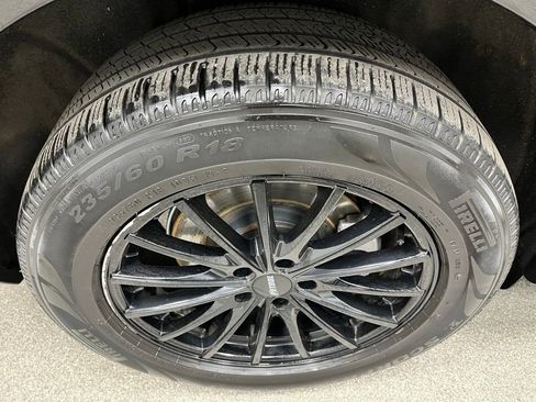 Used 2018 Audi Q5 2.0T Premium AWD/4WD image 17
