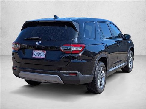 Used 2024 Honda Pilot EX-L image 5