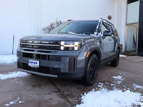 Used 2024 Hyundai Santa Fe XRT image 3