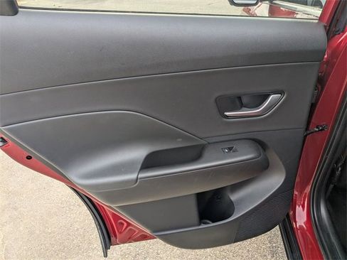 Used 2024 Hyundai Kona Limited image 24