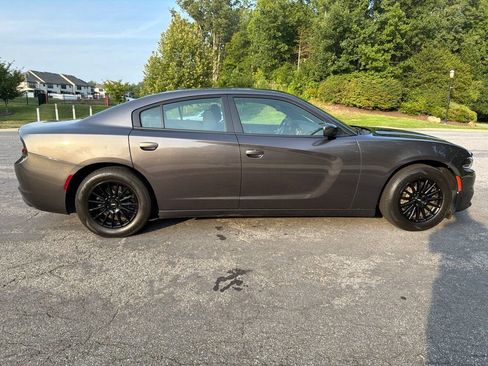 Used 2020 Dodge Charger SXT w/ Cold Weather Package RWD image 3