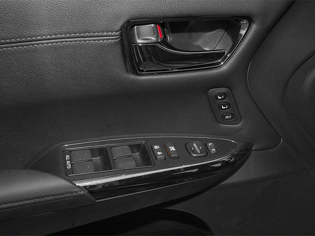 Used 2013 Toyota Avalon XLE FWD image 22