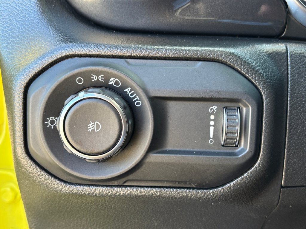 Used 2023 Jeep Wrangler Unlimited Rubicon 392 AWD/4WD image 31