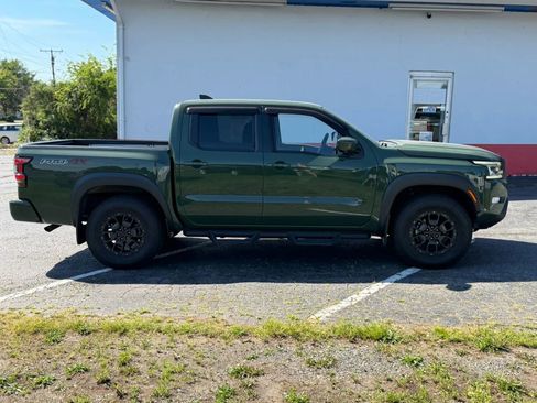 Used 2022 Nissan Frontier PRO-4X w/ Pro-4X Premium Package AWD/4WD image 4