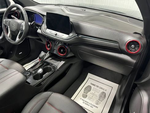 Used 2024 Chevrolet Blazer RS image 3
