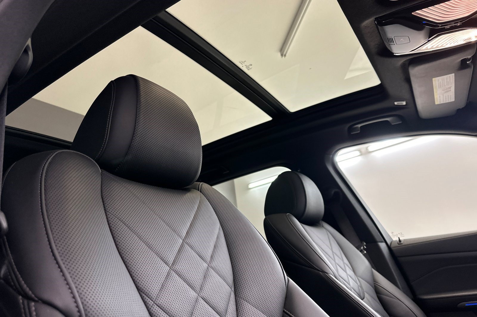 Certified 2023 BMW X5 xDrive40i w/ Premium Package AWD/4WD image 25