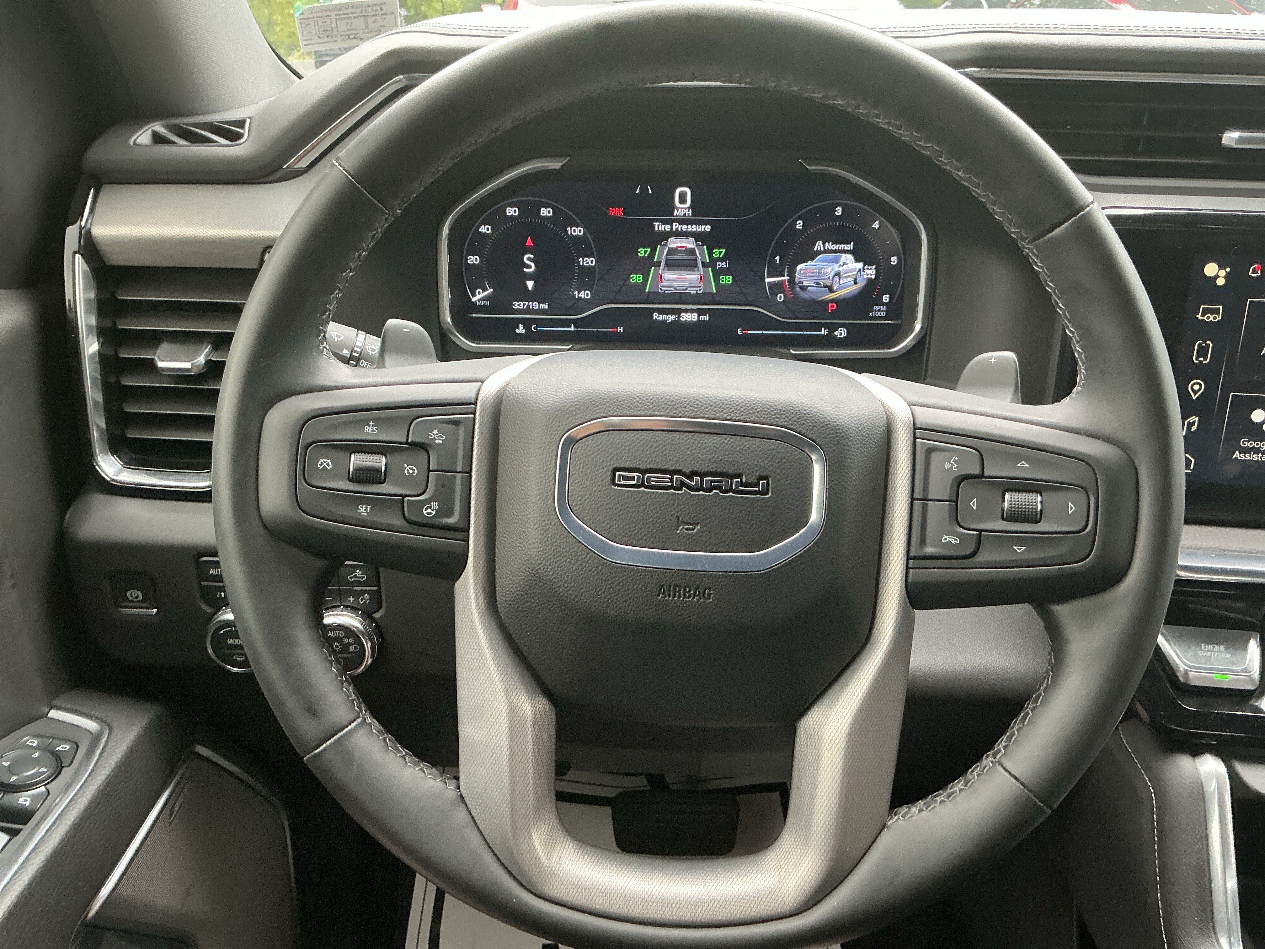 Used 2025 GMC Sierra 1500 Denali w/ Denali Reserve Package AWD/4WD image 16