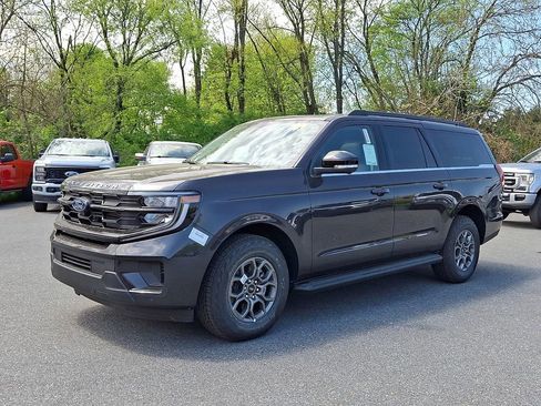 New 2026 Ford Expedition Max Active AWD/4WD image 2