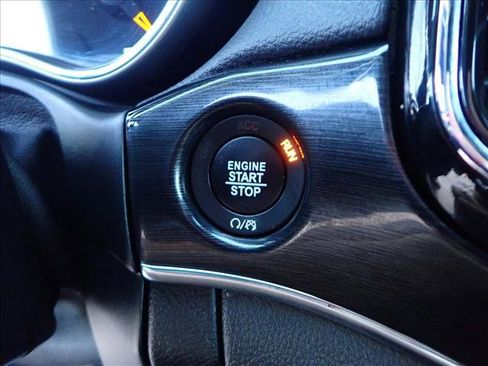 Used 2020 Jeep Grand Cherokee Trailhawk w/ Trailhawk Luxury Group image 25