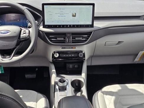 New 2024 Ford Escape SE w/ PHEV Premium Package image 39