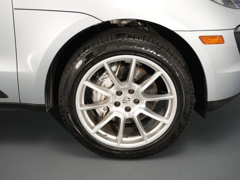 Used 2018 Porsche Macan S AWD/4WD image 22