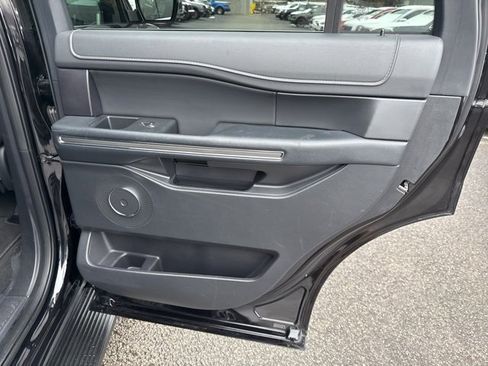 Used 2024 Ford Expedition XLT image 26