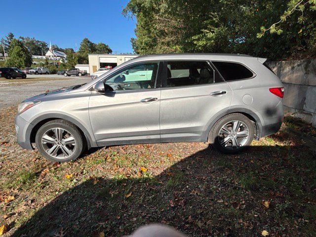 Used 2016 Hyundai Santa Fe SE w/ Option Group 03 FWD image 5