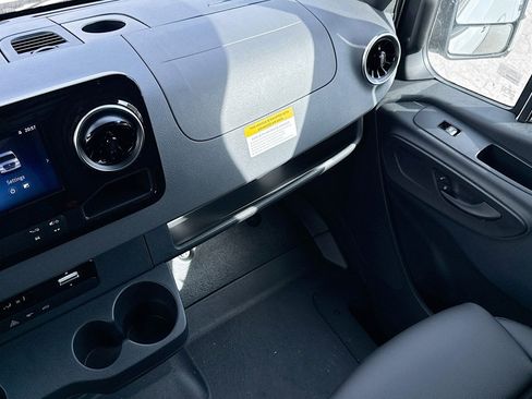 New 2025 Mercedes-Benz Sprinter 2500 image 20