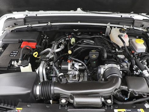 Used 2023 Jeep Wrangler Unlimited Sport AWD/4WD image 23