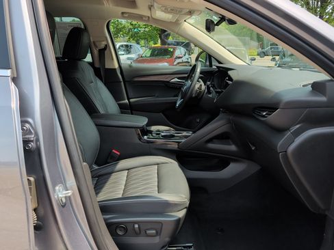 Used 2021 Buick Envision Avenir w/ Technology Package II AWD/4WD image 37