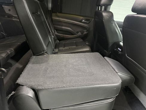 Used 2019 Chevrolet Suburban LT AWD/4WD image 41