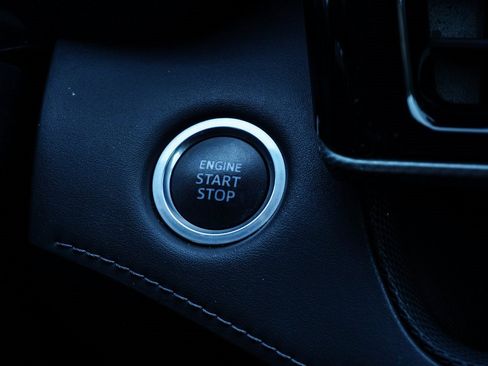 Used 2020 Toyota Highlander Platinum image 26