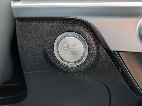 Certified 2024 Kia Telluride S w/ S Sunroof Package AWD/4WD image 29