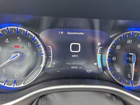 Used 2025 Chrysler Pacifica Select FWD image 25
