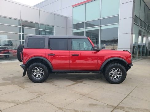 Used 2021 Ford Bronco Badlands image 8