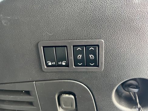 Used 2019 Chevrolet Tahoe LT AWD/4WD image 27