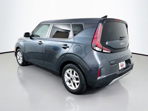 Used 2023 Kia Soul LX w/ LX Technology Package image 7