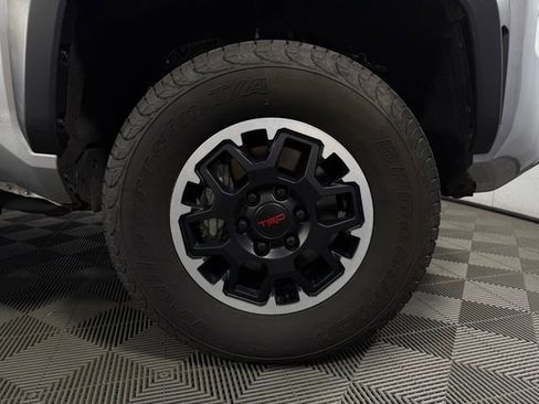 Used 2024 Toyota Tacoma TRD Off-Road image 11
