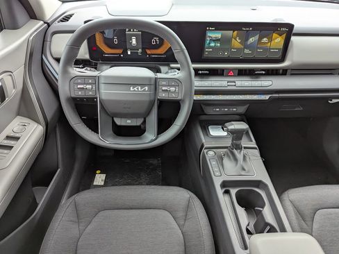 New 2027 Kia Seltos S FWD image 15