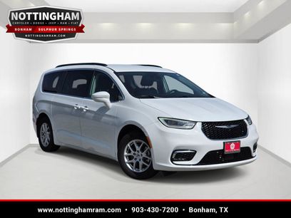 Used 2022 Chrysler Pacifica Touring-L
