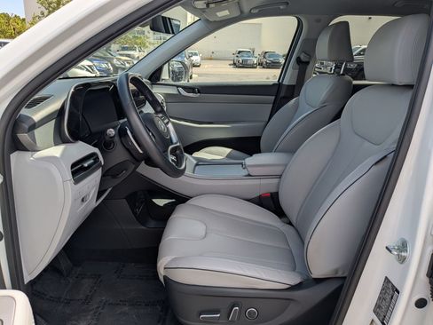 Used 2025 Hyundai Palisade SEL AWD/4WD image 15