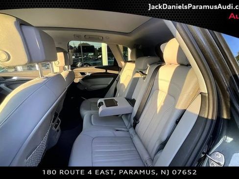 Certified 2023 Audi Q5 2.0T Premium w/ Convenience Package AWD/4WD image 18
