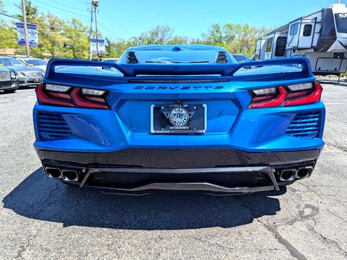 Used 2021 Chevrolet Corvette Stingray Premium Cpe w/ Z51 Performance Package image 9