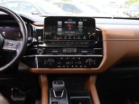Used 2023 Nissan Pathfinder Platinum w/ Lighting Package (N92) AWD/4WD image 28