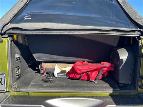 Used 2010 Jeep Wrangler Mountain image 24