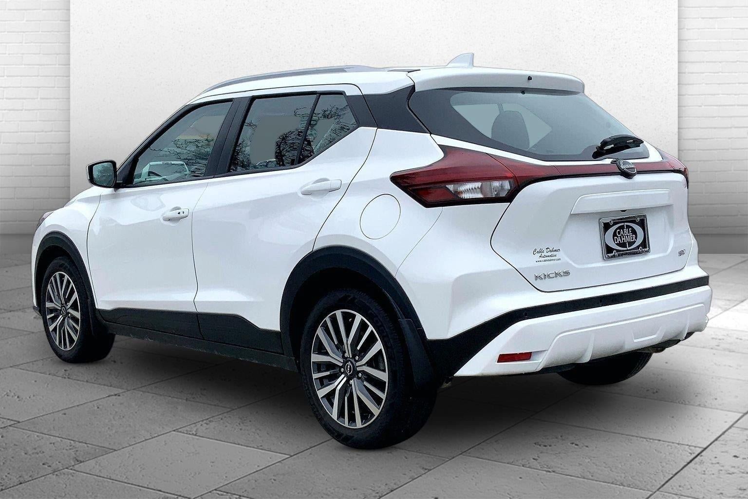 Used 2024 Nissan Kicks SV FWD image 10