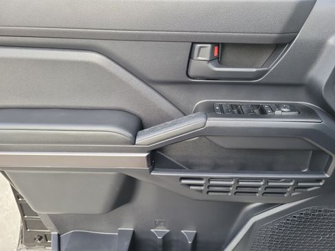 Used 2025 Toyota 4Runner SR5 AWD/4WD image 16