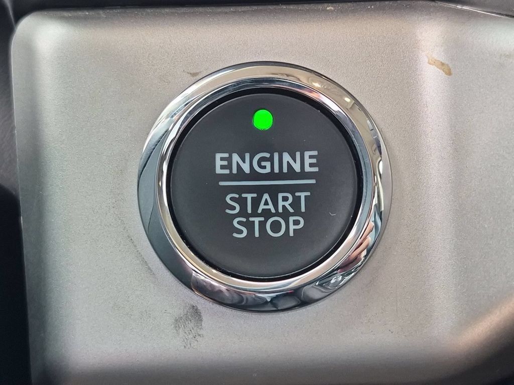 Used 2023 Ford Expedition XLT AWD/4WD image 20