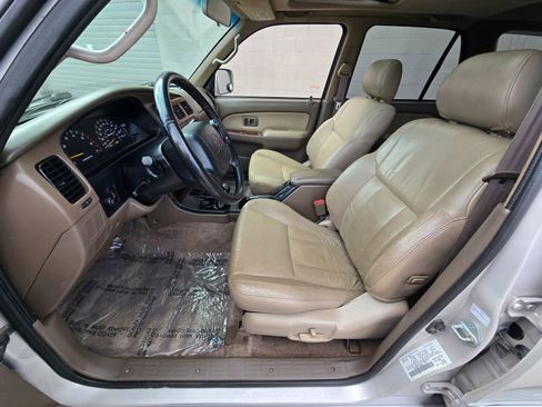 Used 1997 Toyota 4Runner Limited image 12