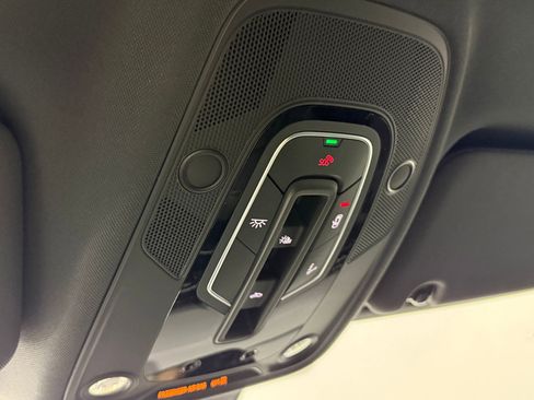 New 2026 Audi Q7 3.0T Premium Plus AWD/4WD image 21