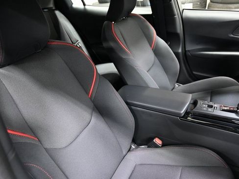 New 2026 Toyota Prius Plug-In Hybrid image 8