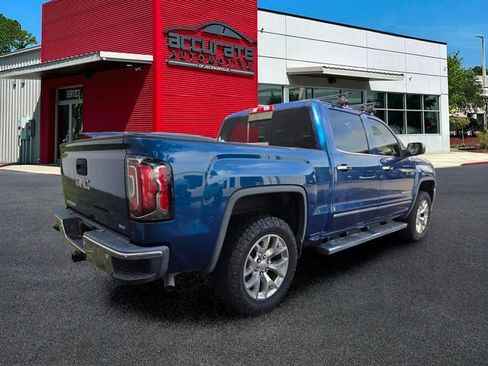 Used 2018 GMC Sierra 1500 SLT w/ SLT Premium Package image 3