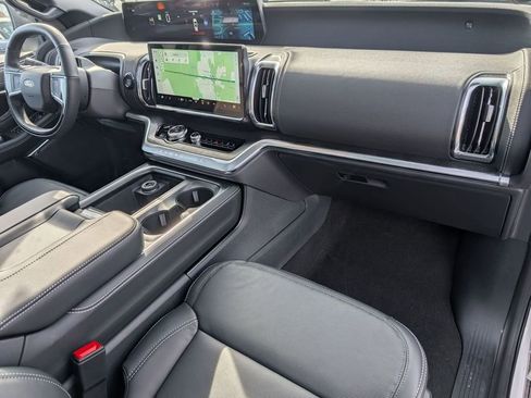 New 2025 Ford Expedition Platinum w/ Stealth Performance Package image 50