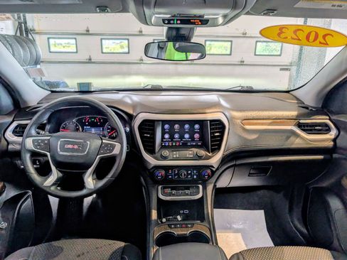 Used 2023 GMC Acadia SLE w/ Driver Convenience Package AWD/4WD image 12