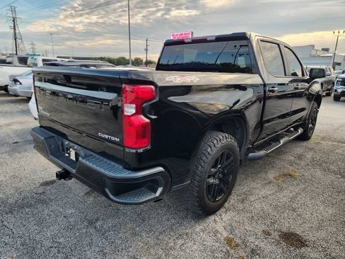 Used 2022 Chevrolet Silverado 1500 Custom AWD/4WD image 5