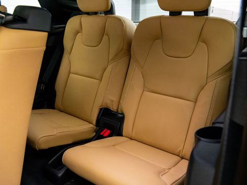 Used 2024 Volvo XC90 B6 Ultimate image 20