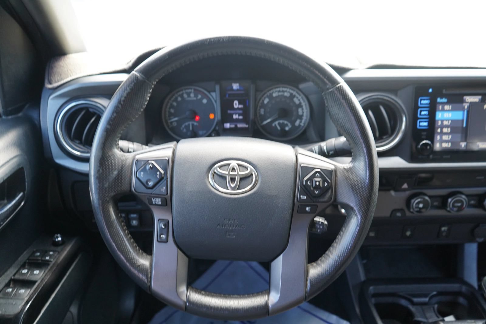 Used 2017 Toyota Tacoma TRD Sport RWD image 15