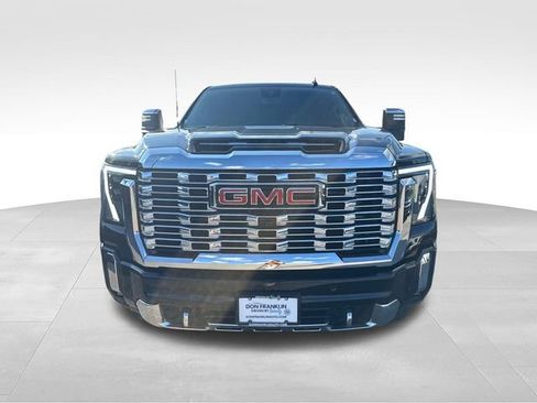 Used 2024 GMC Sierra 2500 Denali w/ Denali Reserve Package AWD/4WD image 8