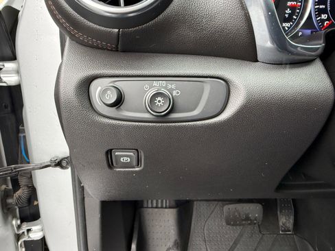 Used 2021 Chevrolet Blazer Premier w/ Driver Confidence II Package image 29